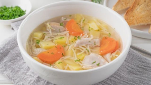 Resep Sop Ayam Kampung: Bikin Bening, Enak, Gurih!
