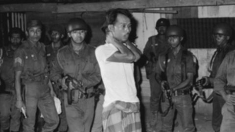 Foto Tersembunyi Ungkap Pawai PKI 1965, Temukan Dua Jenazah