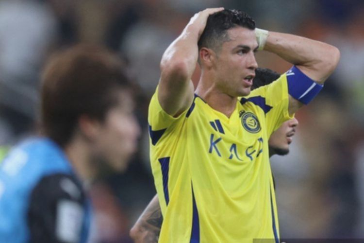 Ronaldo Kunyah Rumput: Frustrasi Bintang Portugal di Juventus Terungkap