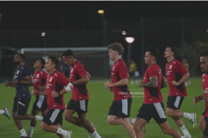 Kluivert Instruksikan Timnas Indonesia Tampil Tajam Lawan Arab Saudi