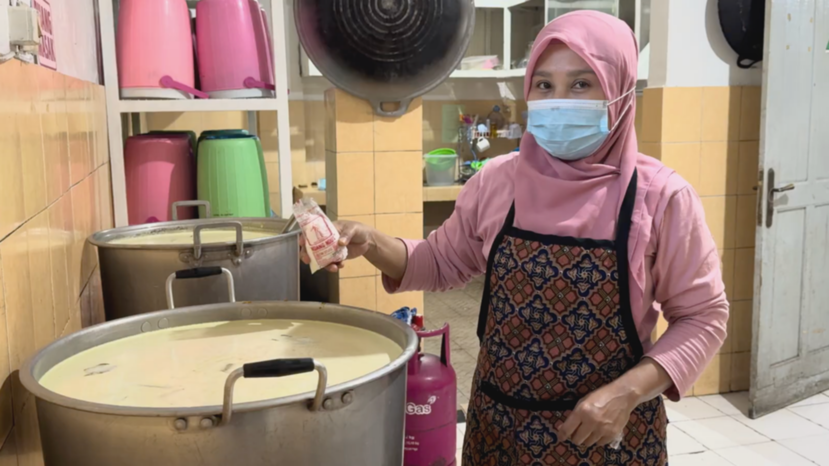 Sekolah Mandiri Kelola Dapur, Atasi Ribuan Kasus Keracunan