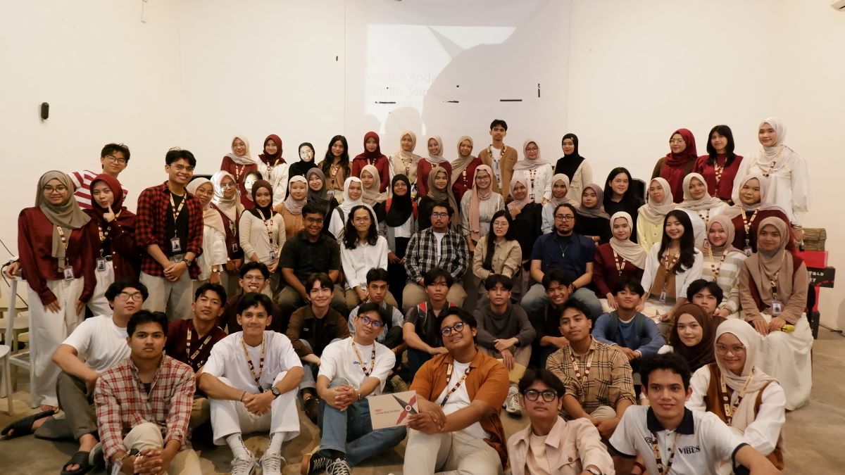 TEDxUnand Dorong Xnovator Percaya Diri Berbahasa Inggris Lewat Pre Event