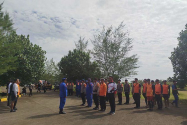 Pencarian Penerjun Widiasih Meluas, Helm dan Parasut Ditemukan di Batu Karas