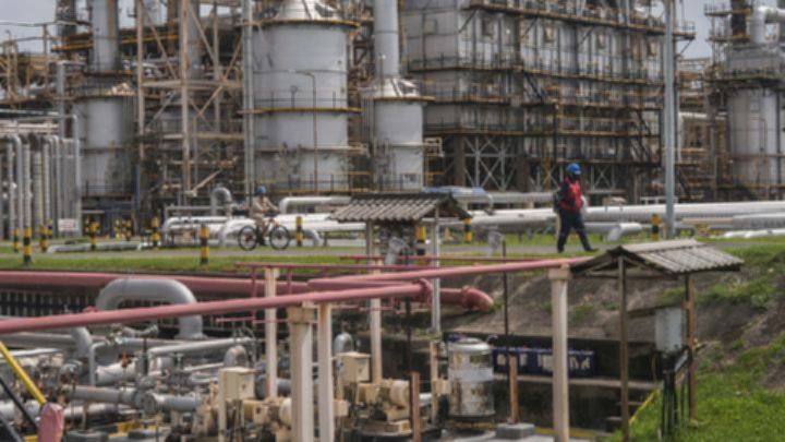 Kilang Pertamina Internasional dapat pinjaman US$ 100 juta