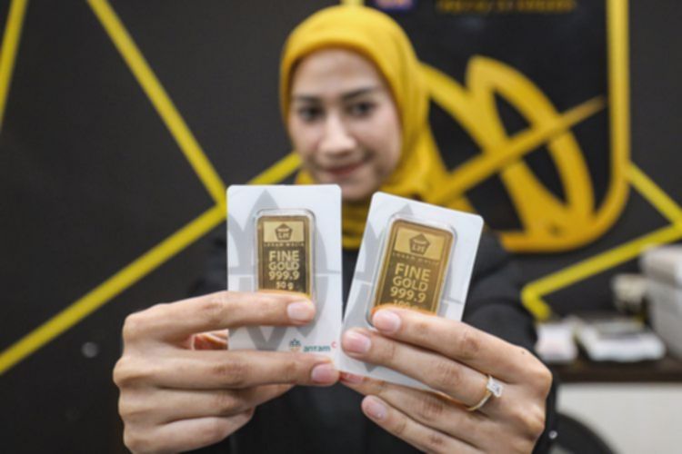Harga Emas Antam Mengawali 2026, Naik Rp 16.000 Per Gram
