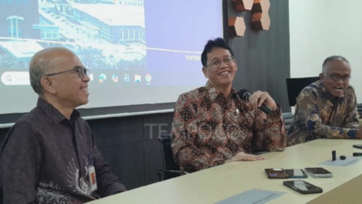 IHSG Anjlok, Purbaya Ajak Investor Manfaatkan Momentum Beli Saham