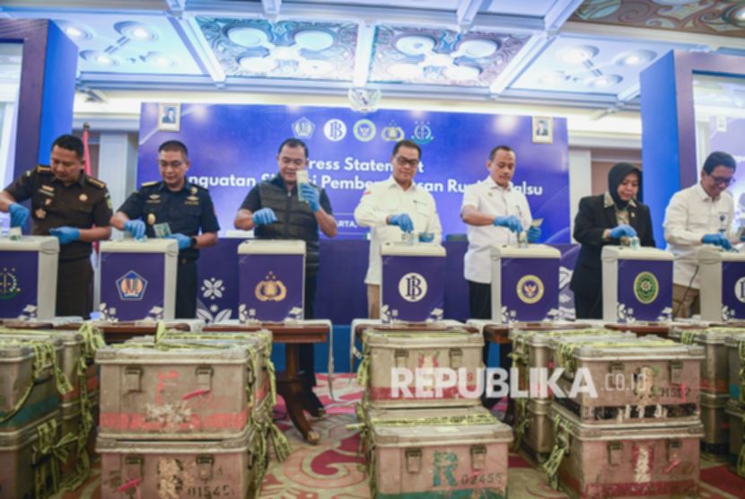 Bank Indonesia Musnahkan 466 Ribu Lembar Uang Palsu