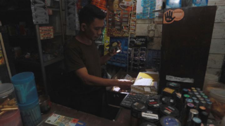 PLN Pulihkan Pasokan Listrik Seluruh Gardu Induk Sumbar