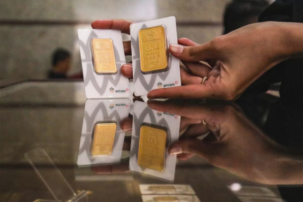 Harga Emas Antam Turun Rp21.000 Menjadi Rp2.754.000 per Gram