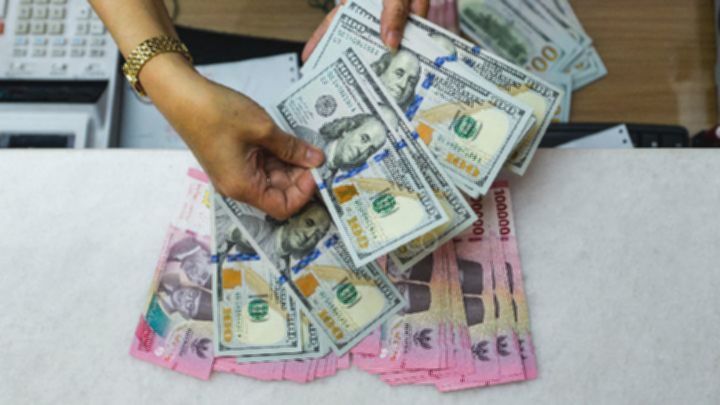 Rupiah Melemah, Importir Tempuh Kebijakan Efisiensi Jam Kerja