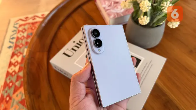 Pemesanan Meledak, Stok Samsung Galaxy Z Fold 8 Menipis