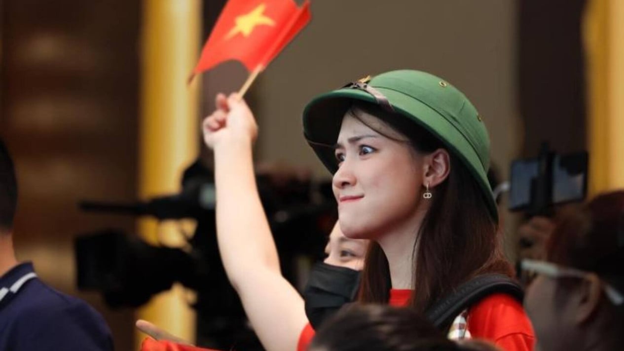 Hoa Minzy Gegerkan Fans Timnas Indonesia di SEA Games 2023