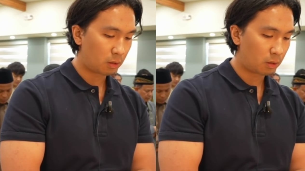 Indra Priawan Pimpin Salat Jumat, Warganet Kagum