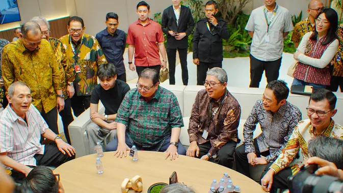 Jusuf Hamka Borong 60 Unit Toyota Land Cruiser FJ di GIIAS 2026