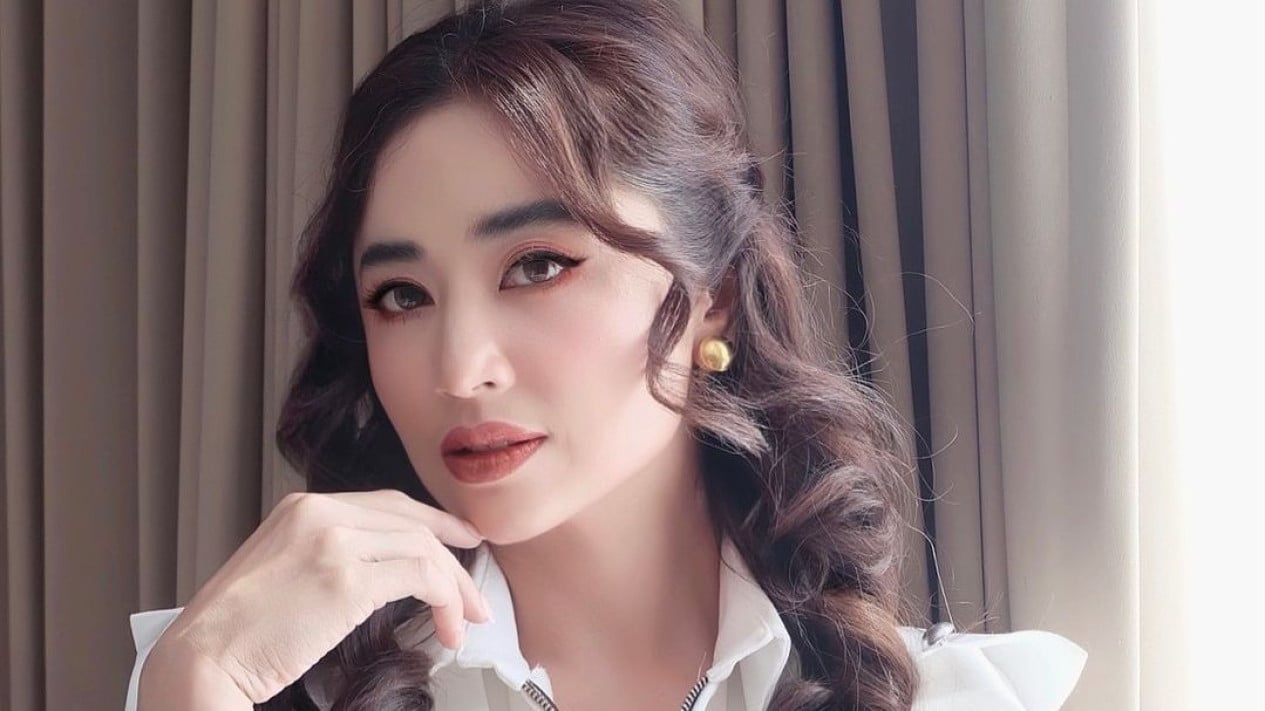 Dewi Perssik Geram Diserang Warganet Soal Sarwendah