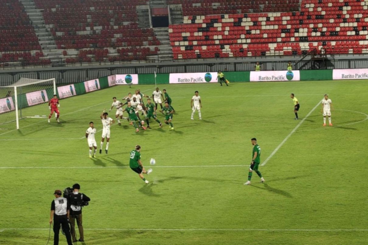 Yuran Fernandes Jadi Pahlawan, Persebaya Singkirkan Arema ke Final